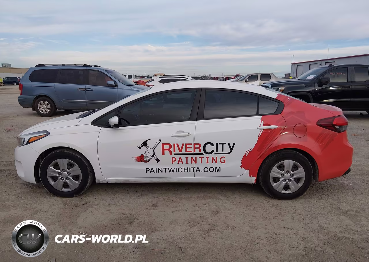 2018 Kia Forte Lx VIN:3KPFK4A71JE240724 - 14