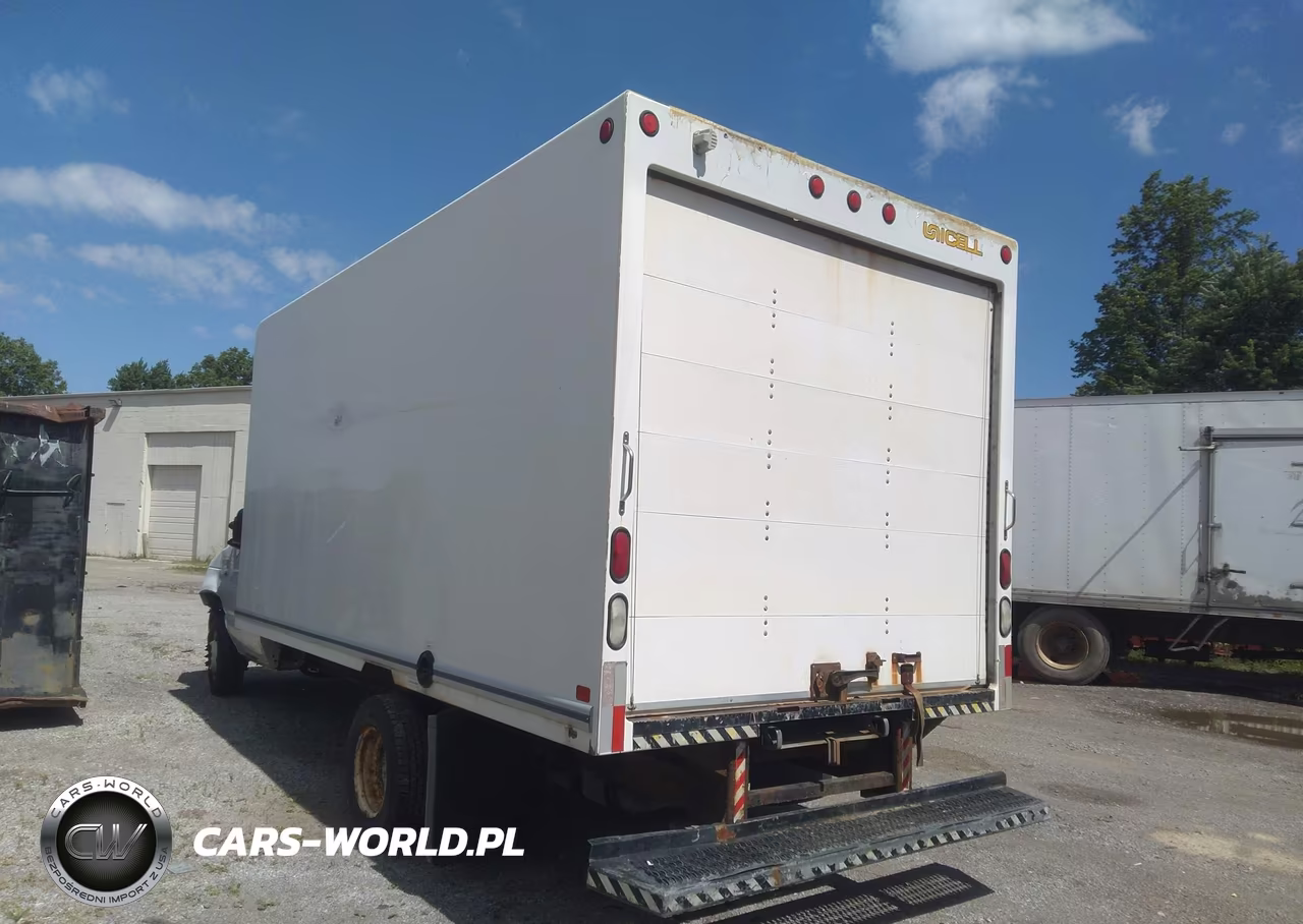 2013 Ford E-450 Cutaway VIN:1FDXE4FL3DDA89680 - 4