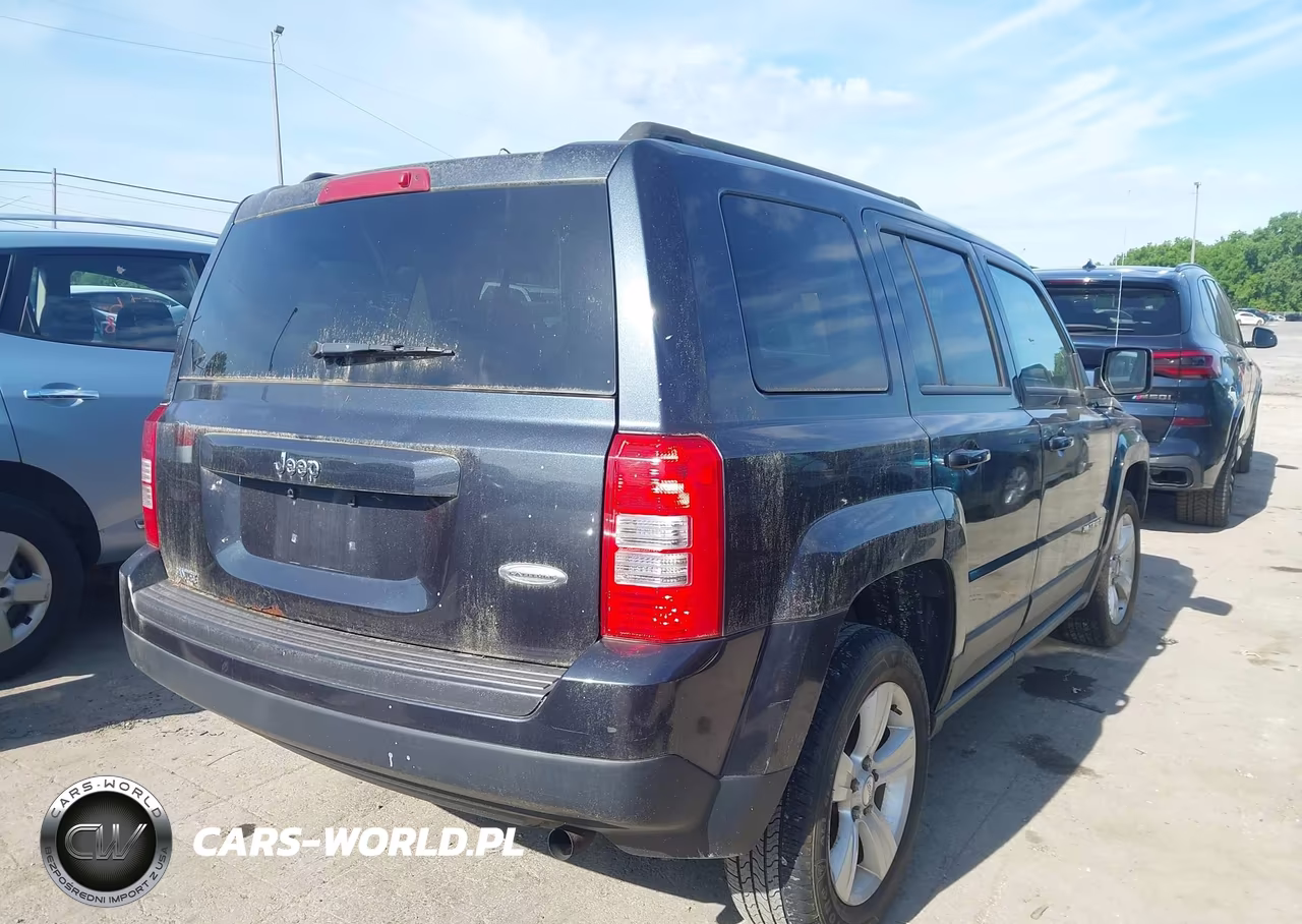 2014 Jeep Patriot Latitude VIN:1C4NJRFB7ED650086 - 4