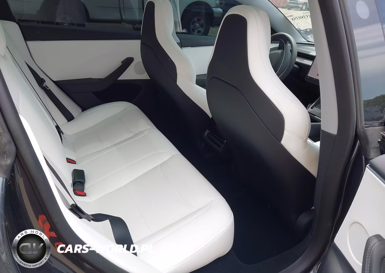 2025 Tesla Model 3 Performance All-Wheel Drive VIN:5YJ3E1ET6SF065902 - 8