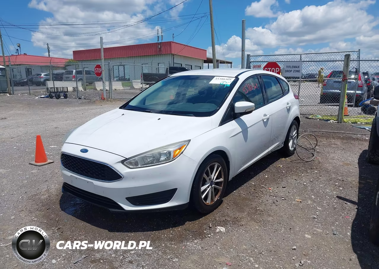 2017 Ford Focus Se VIN:1FADP3K25HL267387 - 2