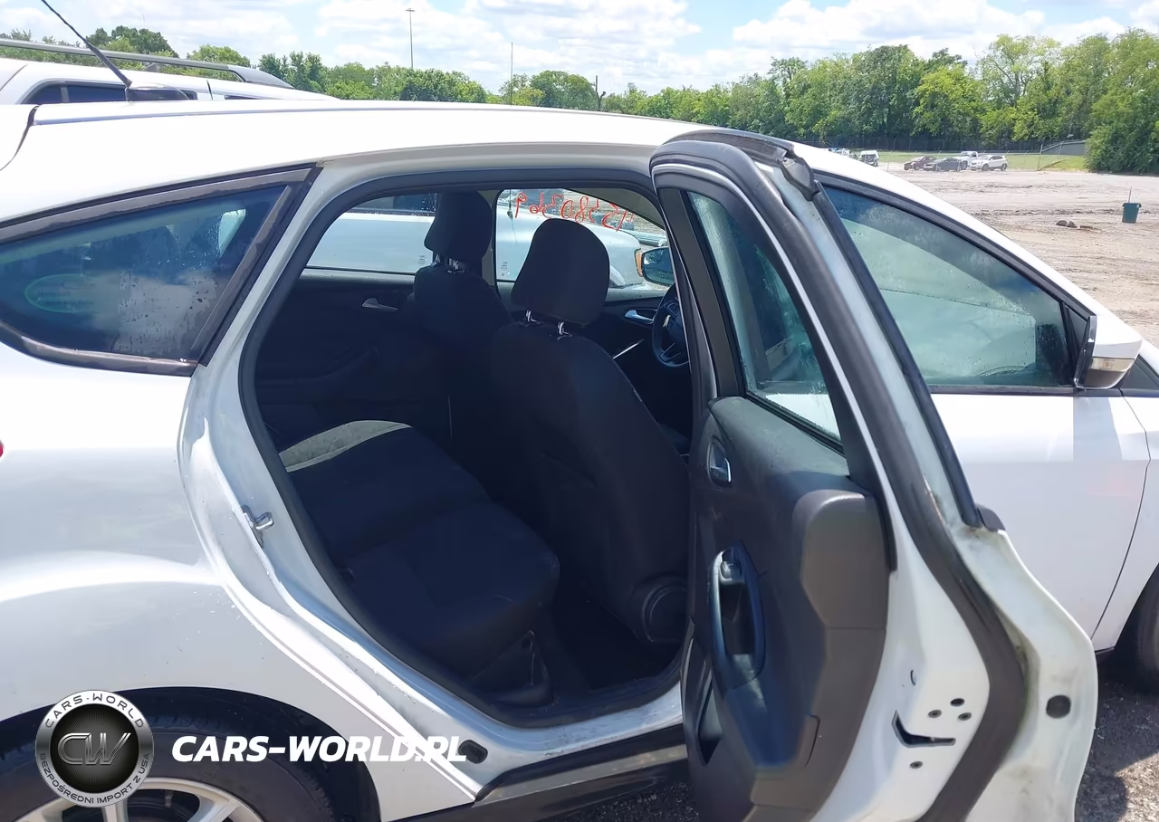 2017 Ford Focus Se VIN:1FADP3K25HL267387 - 8