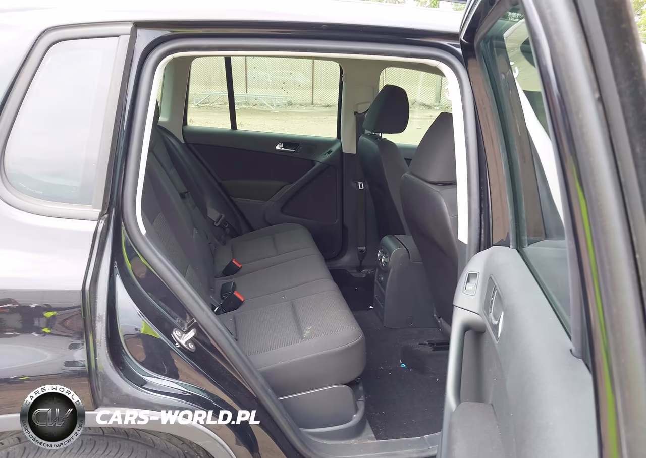 2017 Volkswagen Tiguan 2.0T-2.0T S VIN:WVGBV7AX3HK052782 - 8