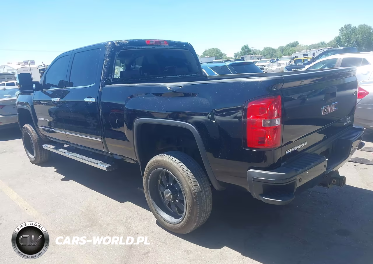 2015 GMC Sierra 2500Hd Denali VIN:1GT120E81FF184044 - 3