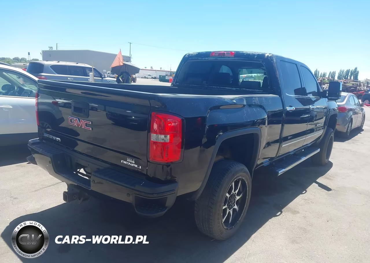 2015 GMC Sierra 2500Hd Denali VIN:1GT120E81FF184044 - 4