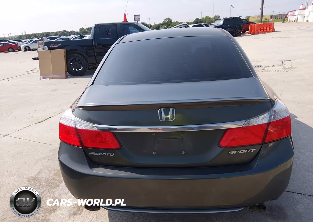 2014 Honda Accord Sport VIN:1HGCR2F58EA087215 - 17