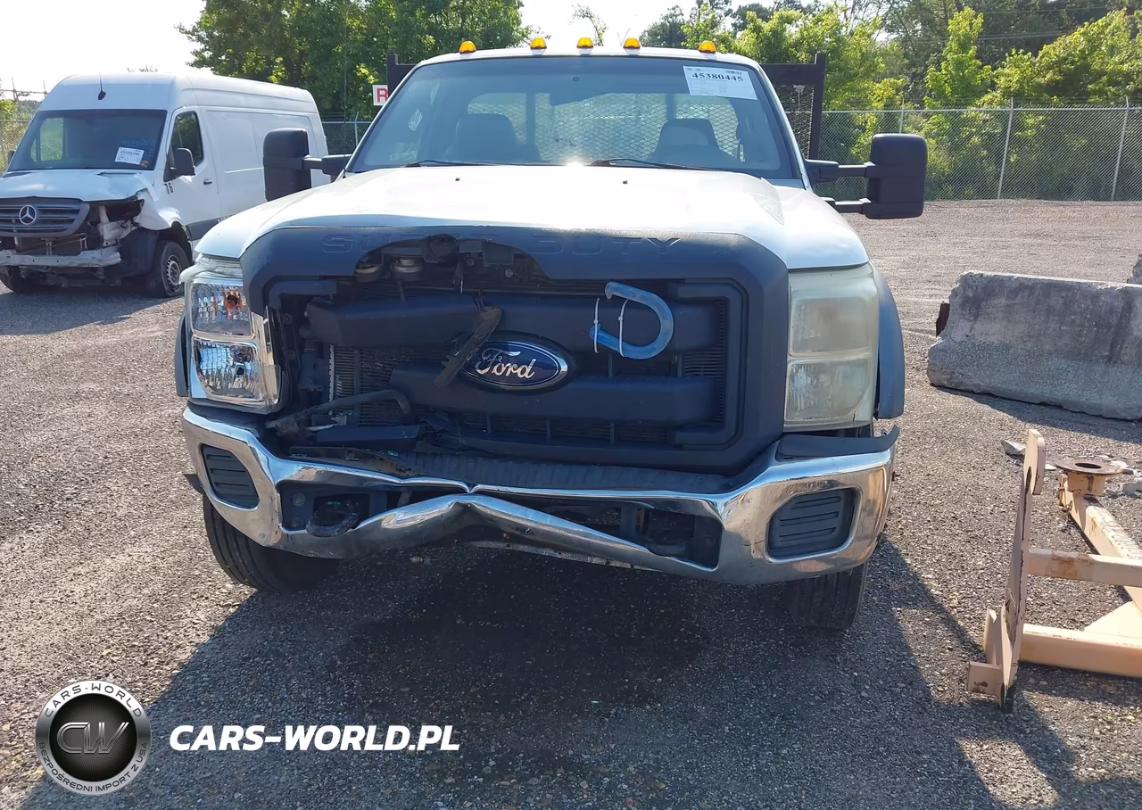 2011 Ford F550 VIN:1FDVF5GT1BEB94052 - 13