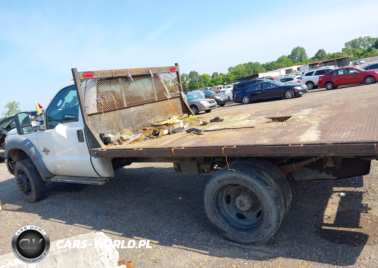2011 Ford F550 VIN:1FDVF5GT1BEB94052 - 15