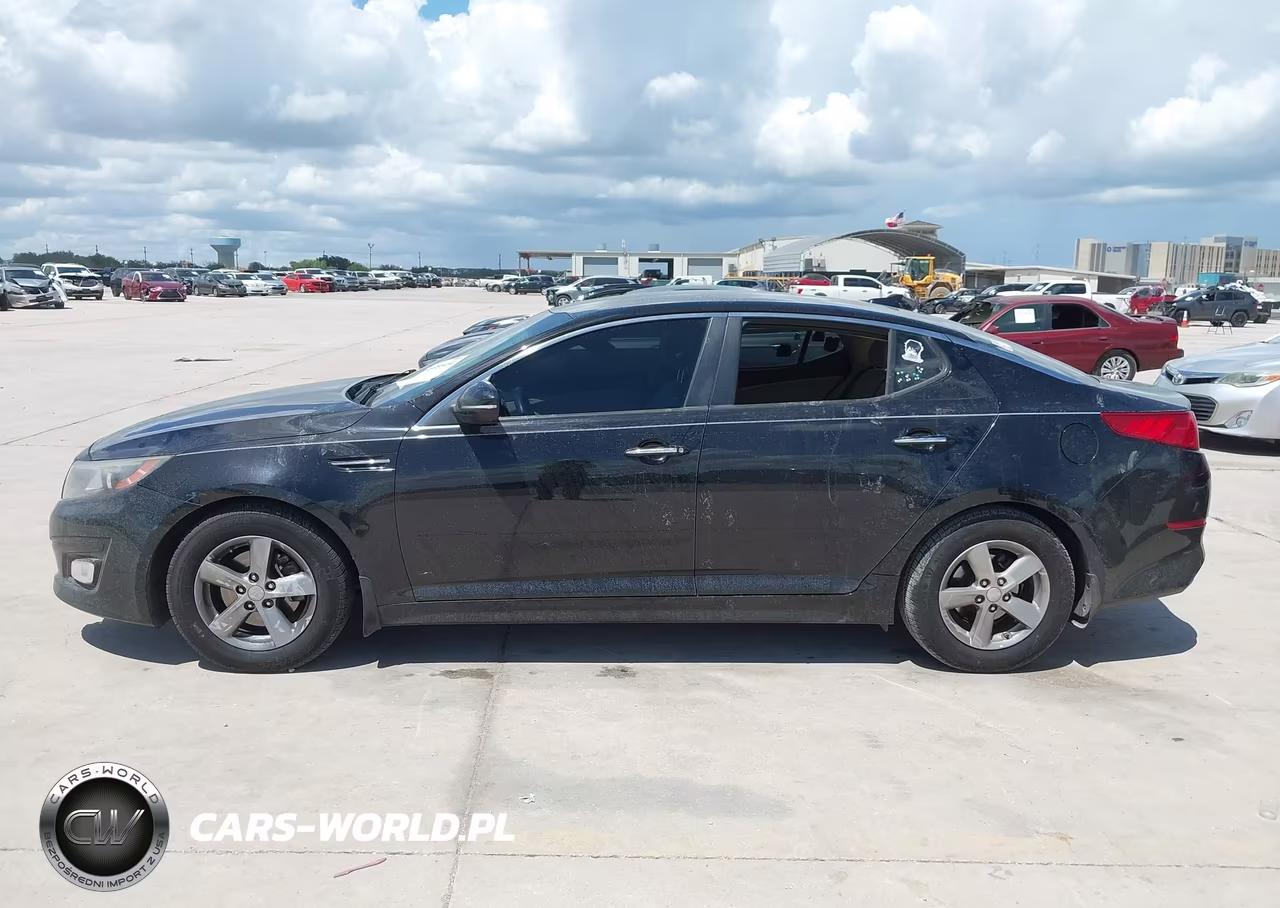 2015 Kia Optima Lx VIN:5XXGM4A70FG366845 - 13