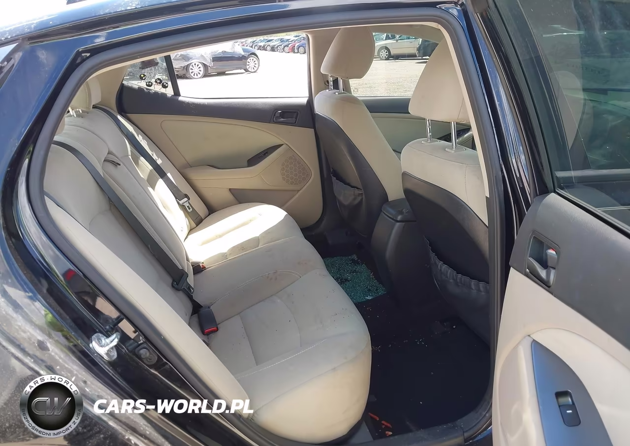 2015 Kia Optima Lx VIN:5XXGM4A70FG366845 - 8