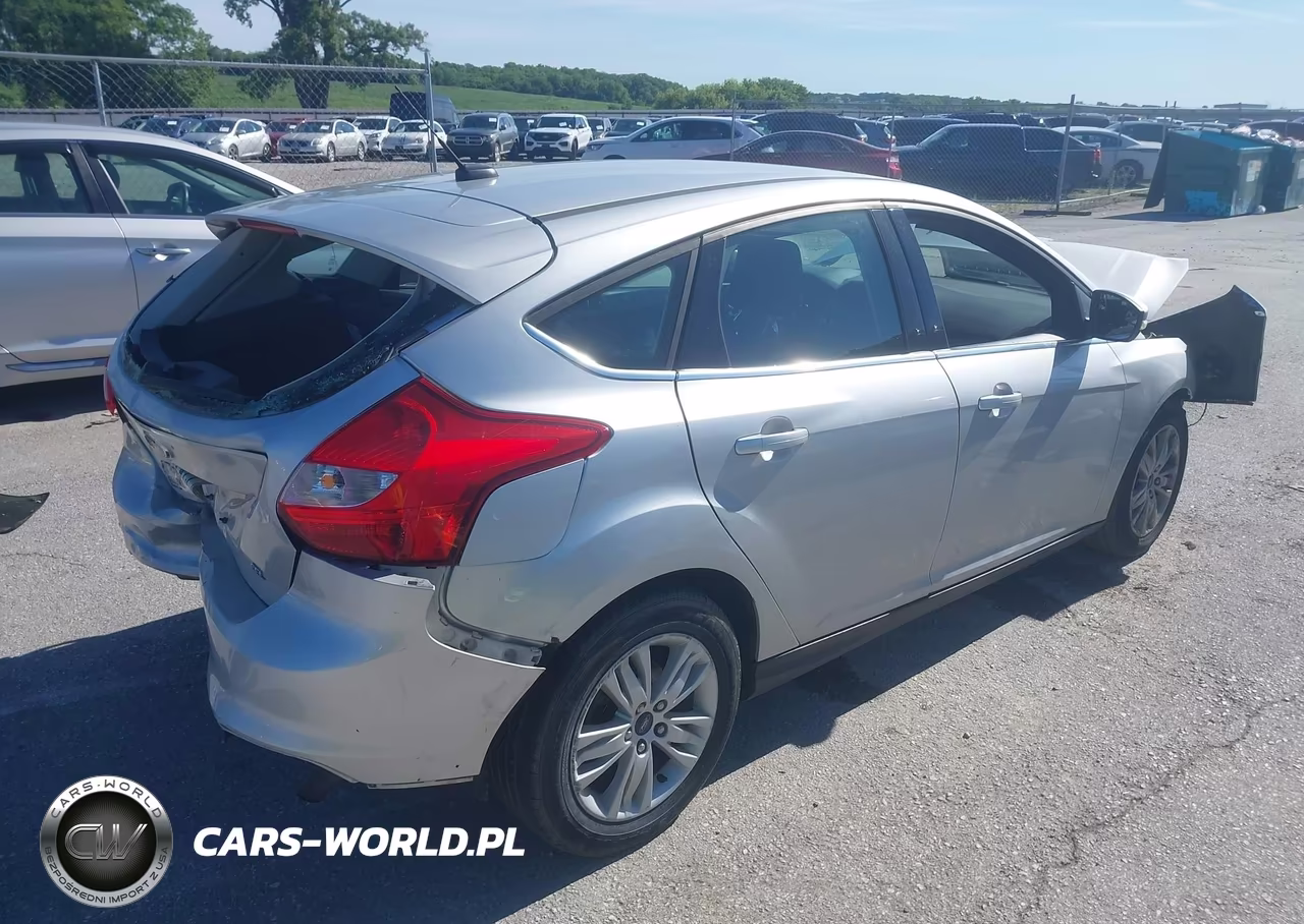 2012 Ford Focus Sel VIN:1FAHP3M21CL337832 - 4
