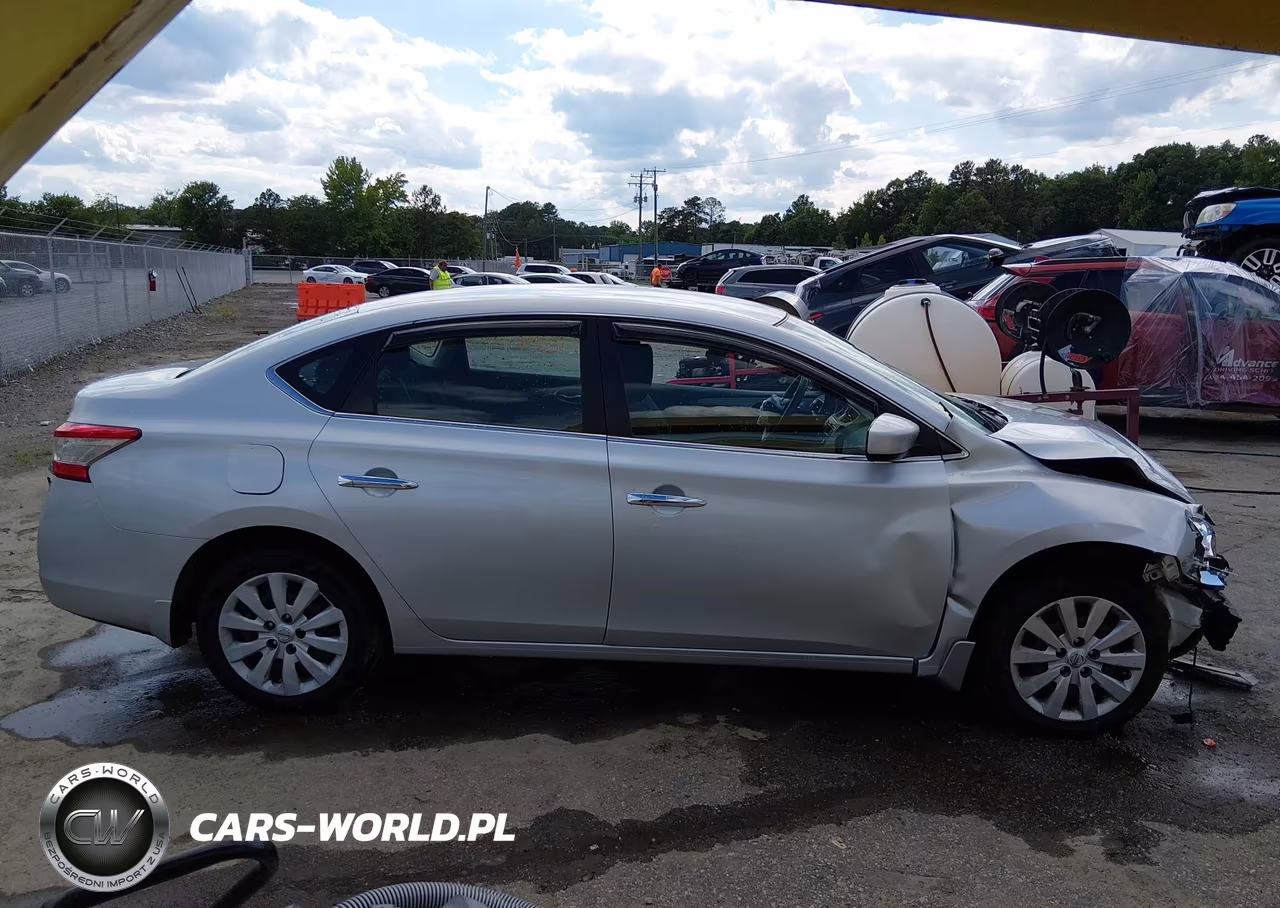2015 Nissan Sentra S VIN:3N1AB7AP8FY344678 - 13