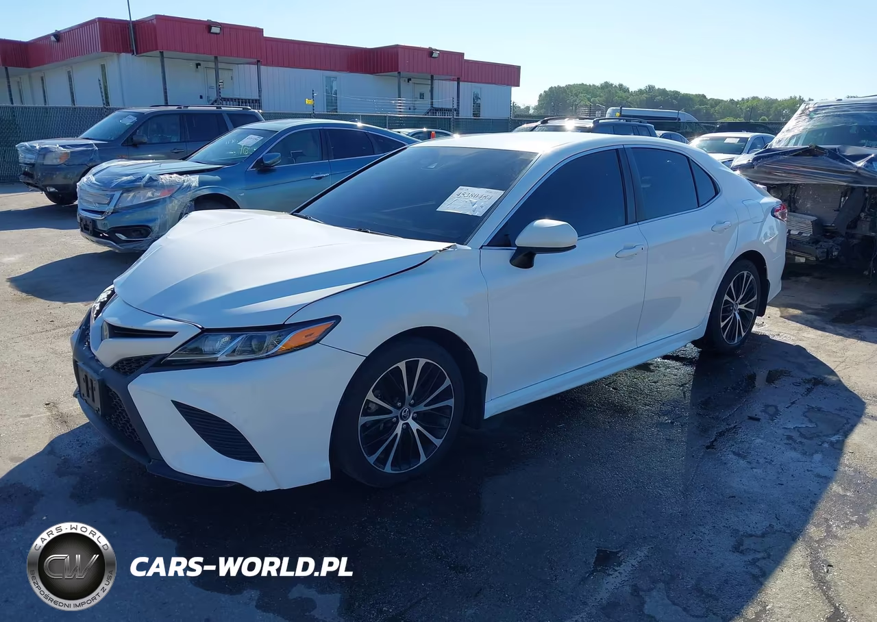 2018 Toyota Camry Se VIN:4T1B11HK6JU630354 - 2