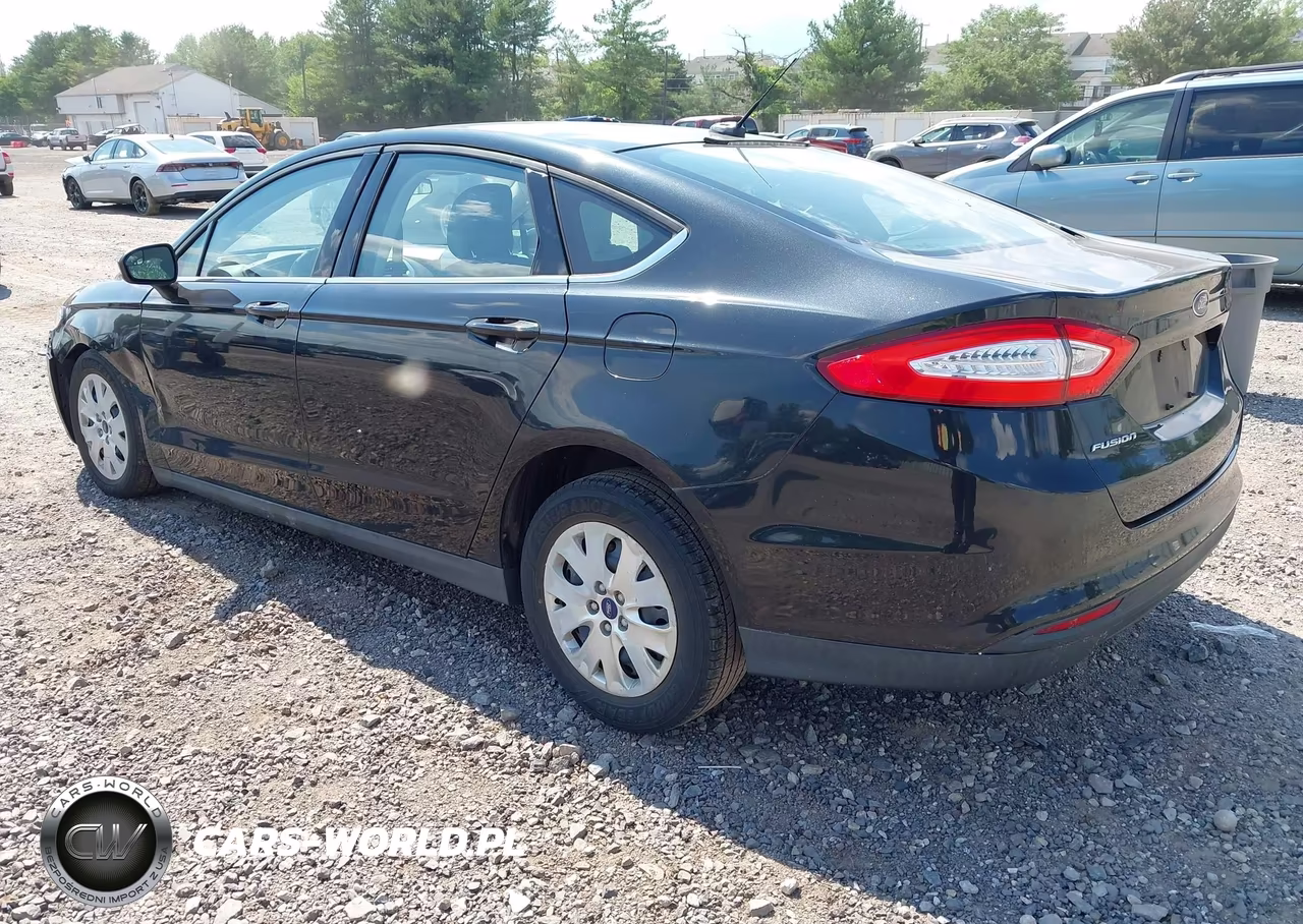 2013 Ford Fusion S VIN:3FA6P0G70DR354976 - 3