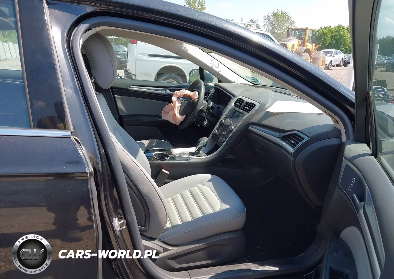 2013 Ford Fusion S VIN:3FA6P0G70DR354976 - 5