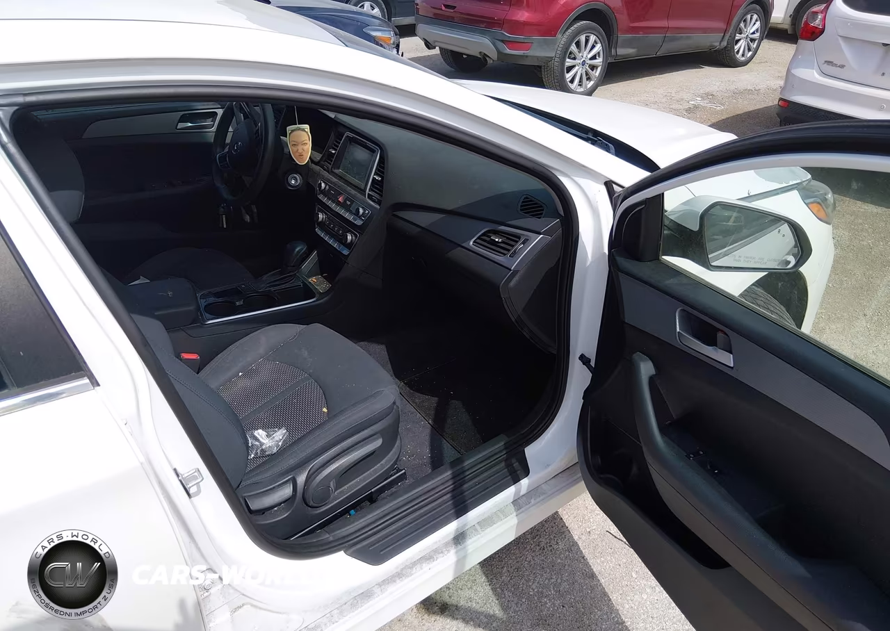 2019 Hyundai Sonata Se VIN:5NPE24AF6KH767478 - 5