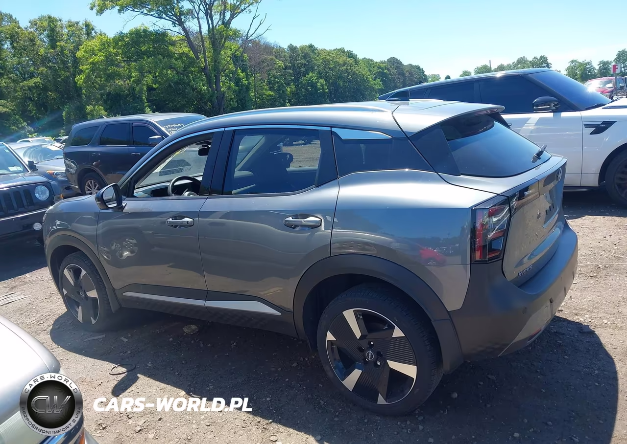 2026 Nissan Kicks Sr VIN:3N8AP6DA0TL323983 - 14