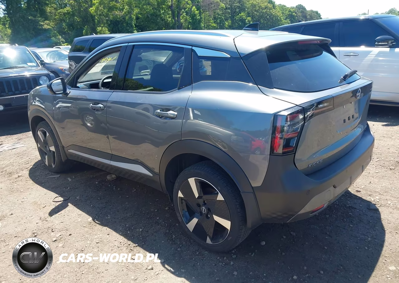 2026 Nissan Kicks Sr VIN:3N8AP6DA0TL323983 - 3