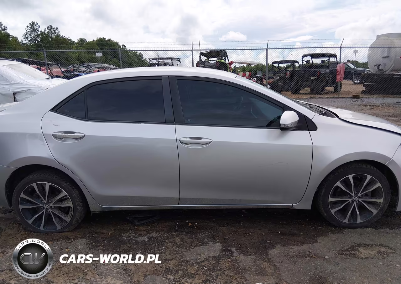 2017 Toyota Corolla Se VIN:5YFBURHE2HP613692 - 13