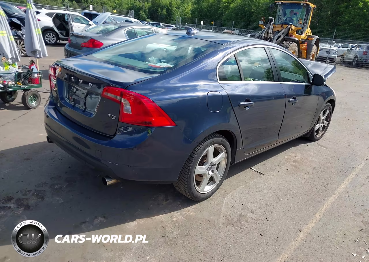 2012 Volvo S60 T5-T5 W-Moonroof VIN:YV1622FS8C2129065 - 4