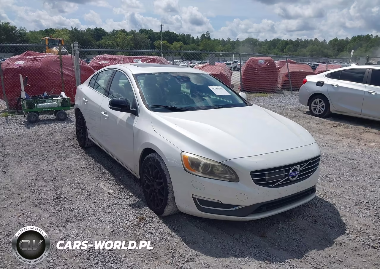 2015 Volvo S60 T5 Platinum – zdjęcie 1 z 11