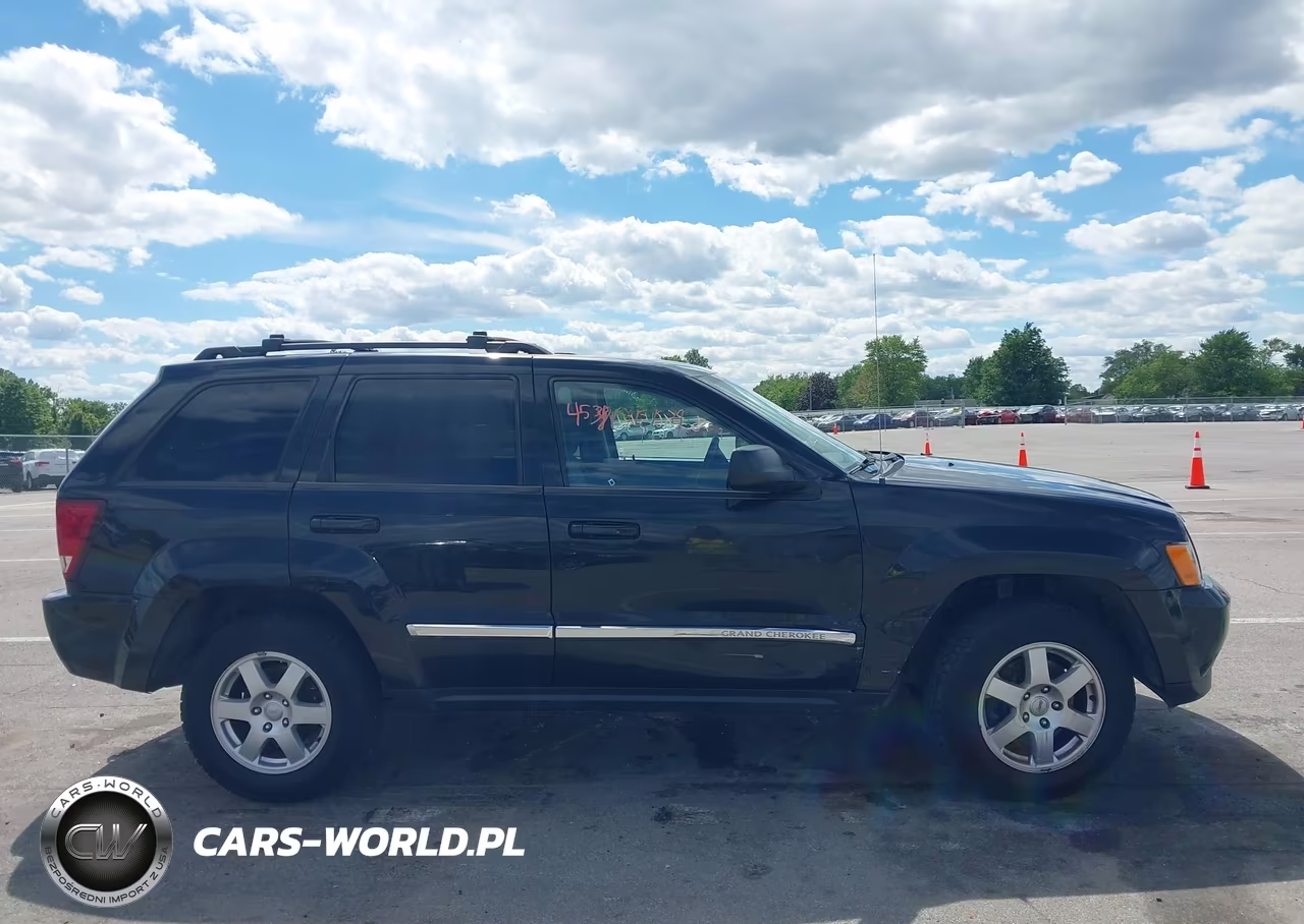 2010 Jeep Grand Cherokee Laredo VIN:1J4PR4GK3AC120033 - 13
