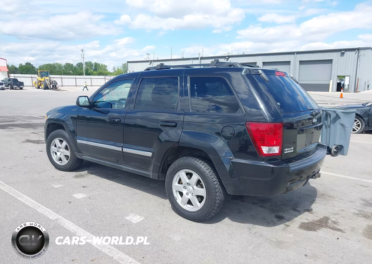 2010 Jeep Grand Cherokee Laredo VIN:1J4PR4GK3AC120033 - 3