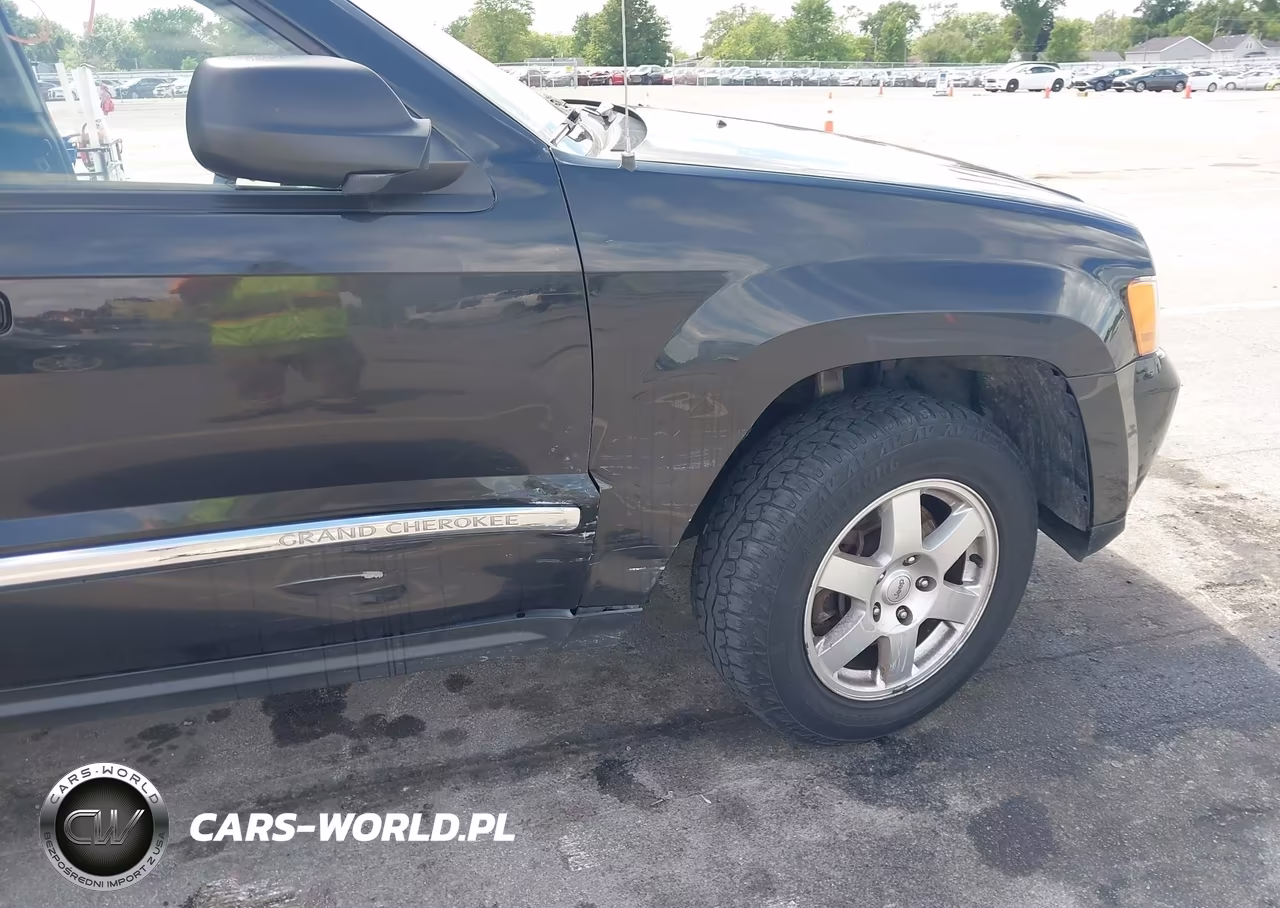 2010 Jeep Grand Cherokee Laredo VIN:1J4PR4GK3AC120033 - 6