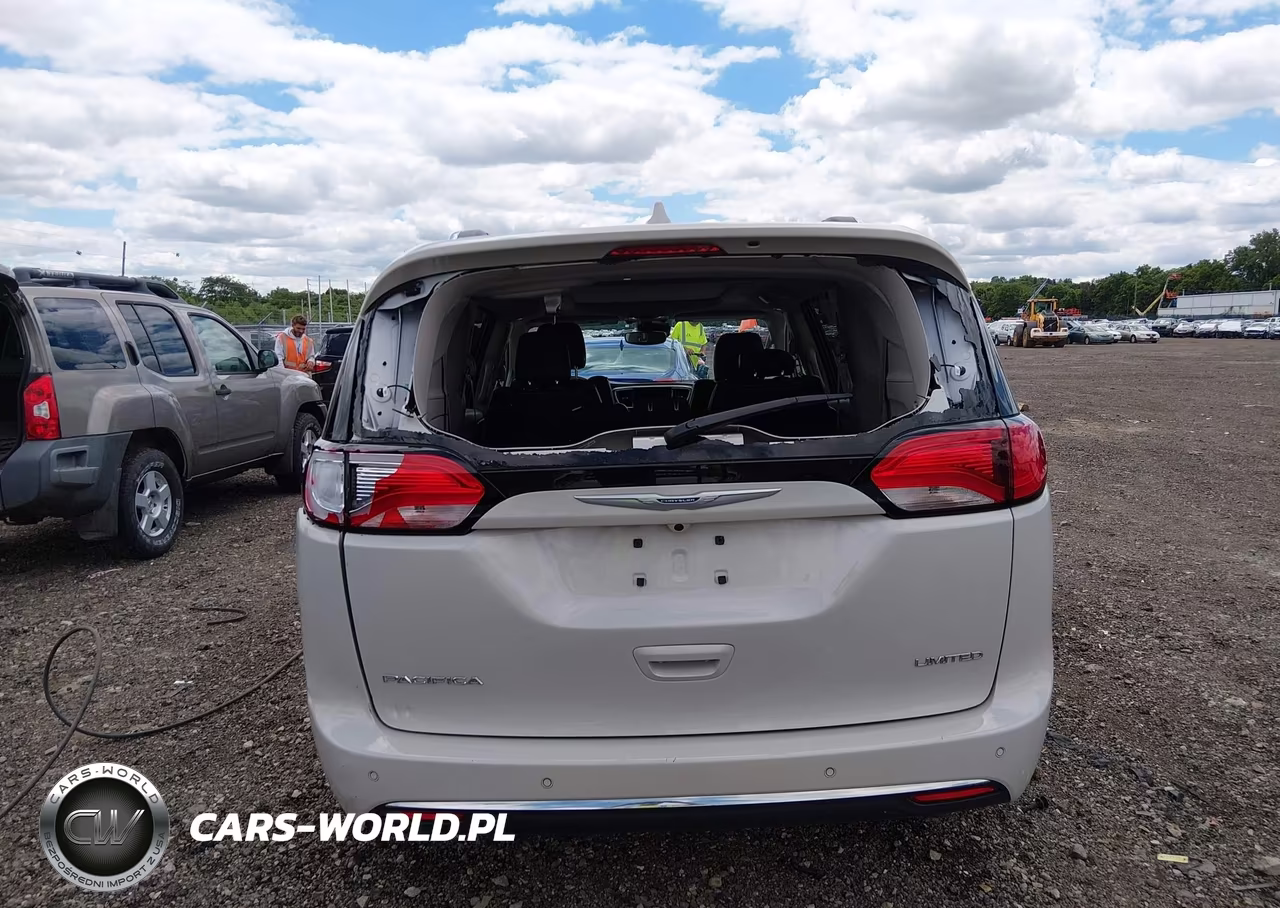 2020 Chrysler Pacifica Limited VIN:2C4RC1GG2LR140830 - 16