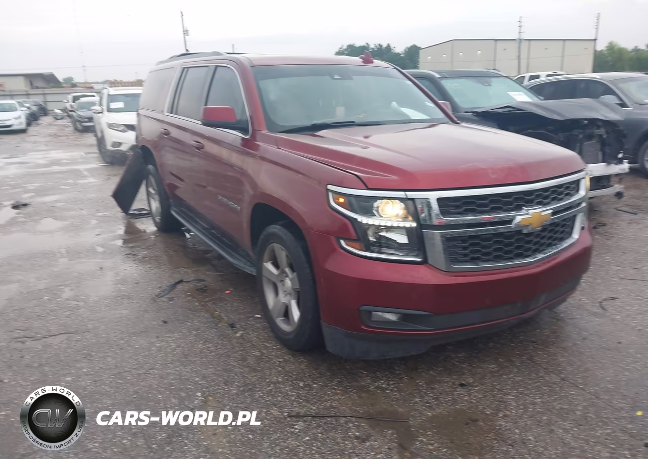 2017 Chevrolet Suburban Lt – zdjęcie 1 z 16