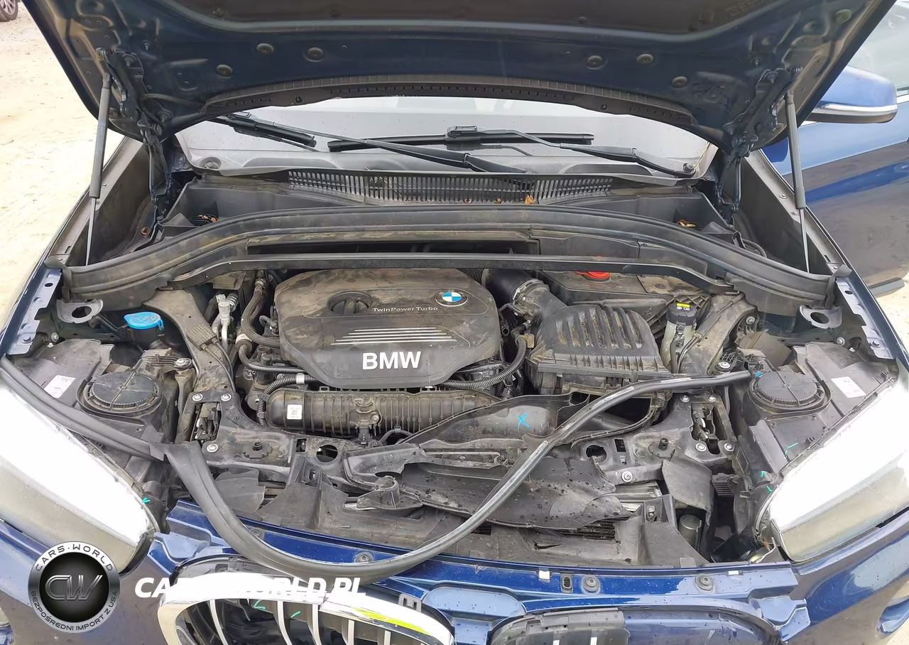 2018 BMW X1 Sdrive28I VIN:WBXHU7C37J5H40600 - 10