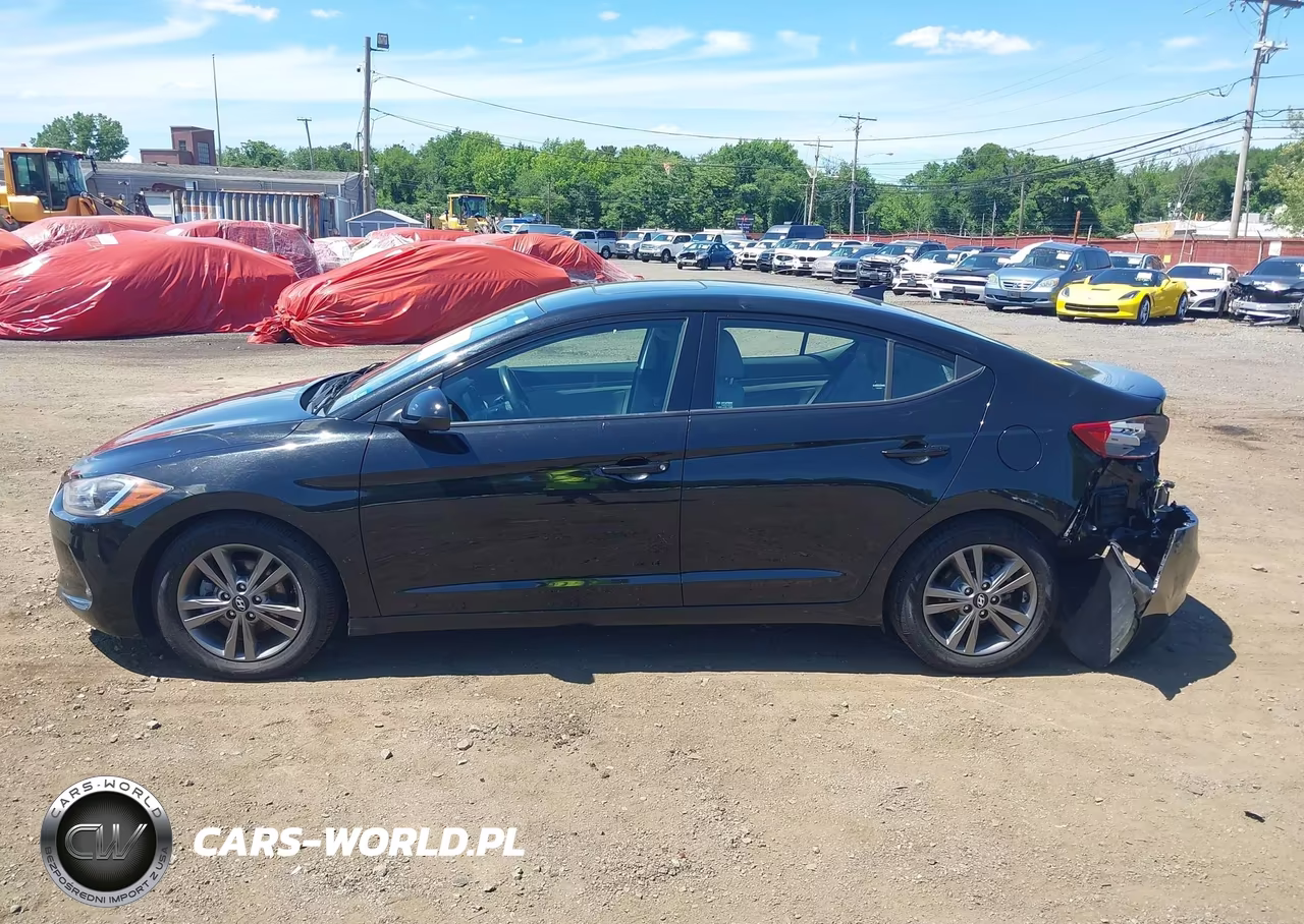 2018 Hyundai Elantra Value Edition VIN:5NPD84LF0JH376946 - 14