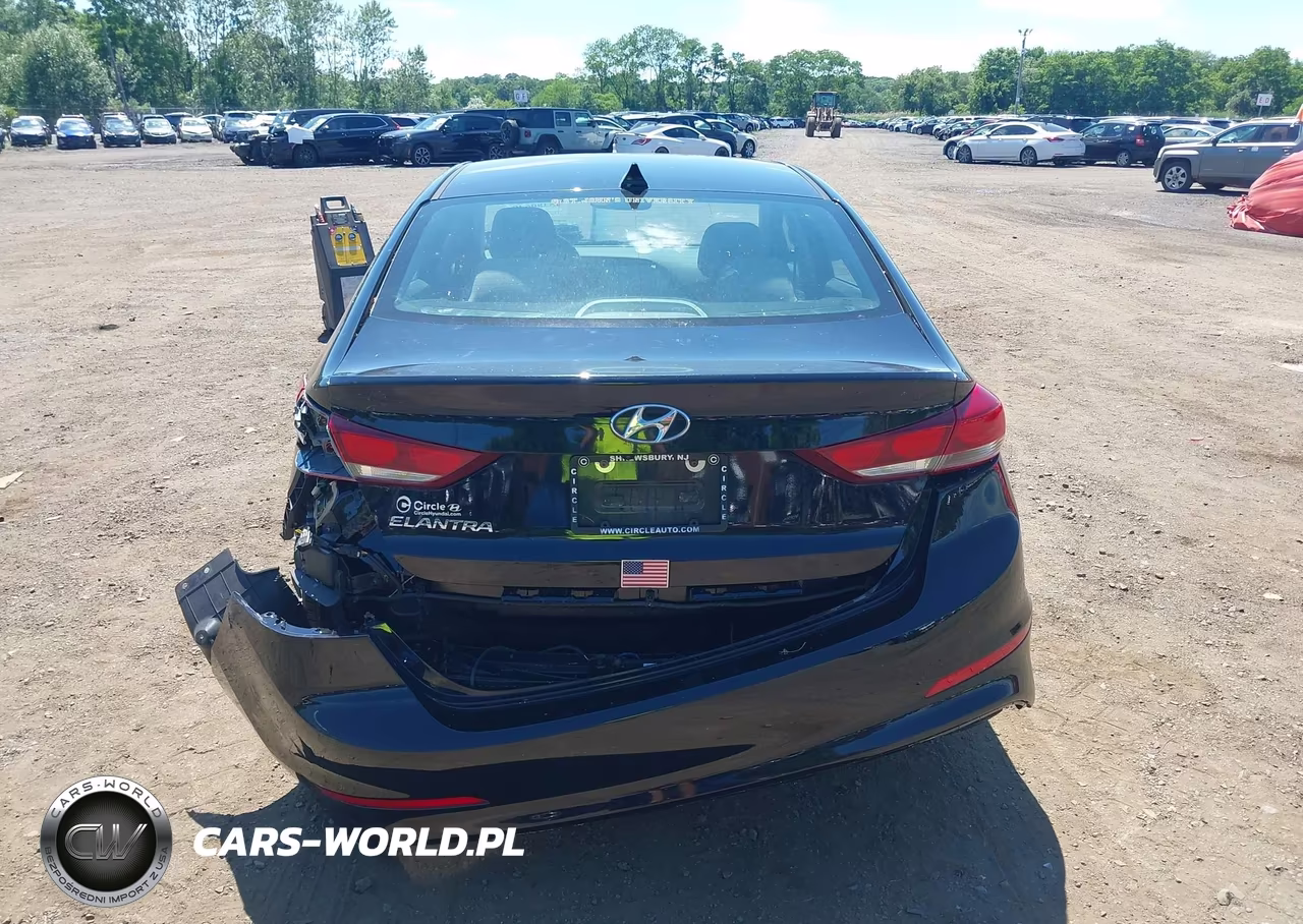 2018 Hyundai Elantra Value Edition VIN:5NPD84LF0JH376946 - 16