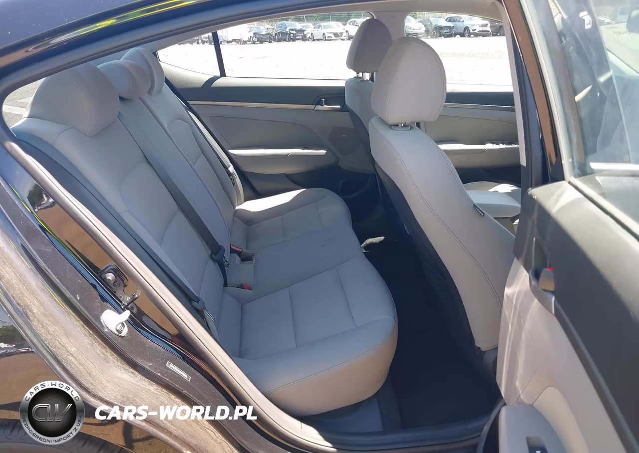 2018 Hyundai Elantra Value Edition VIN:5NPD84LF0JH376946 - 8