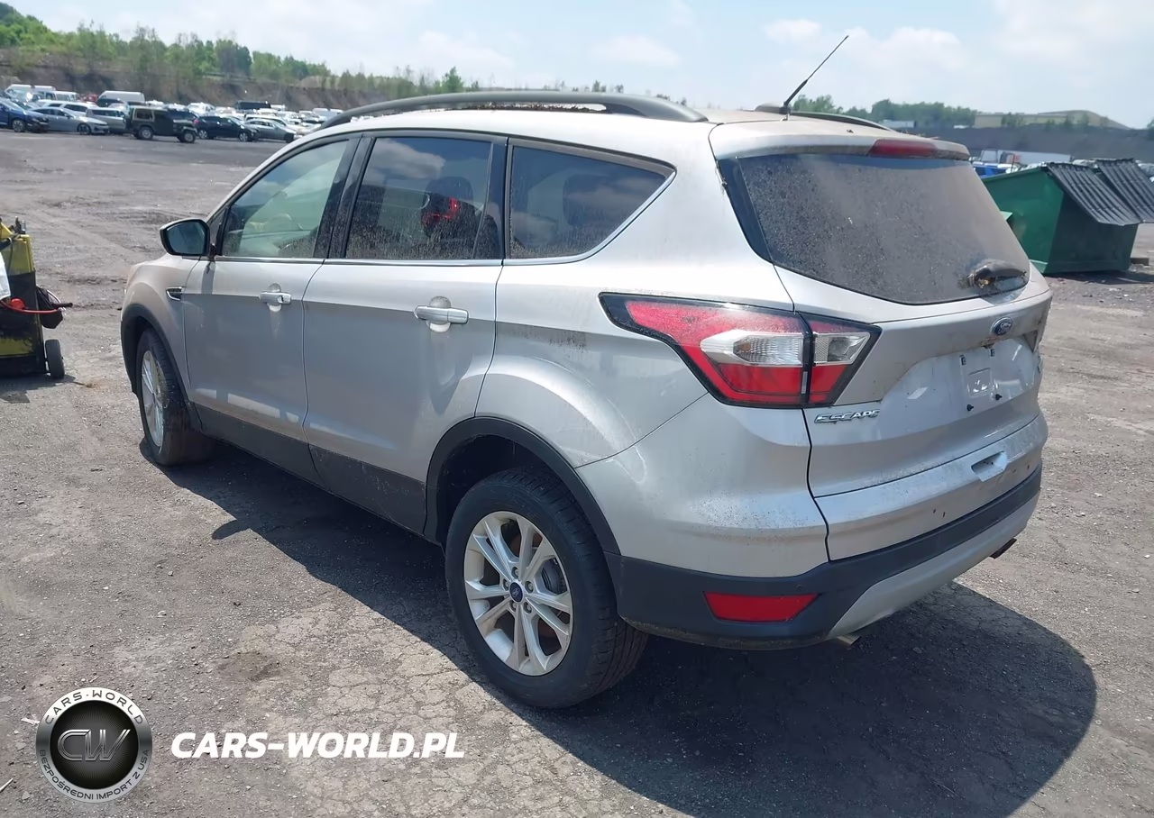 2018 Ford Escape Se VIN:1FMCU0GD3JUC91268 - 3