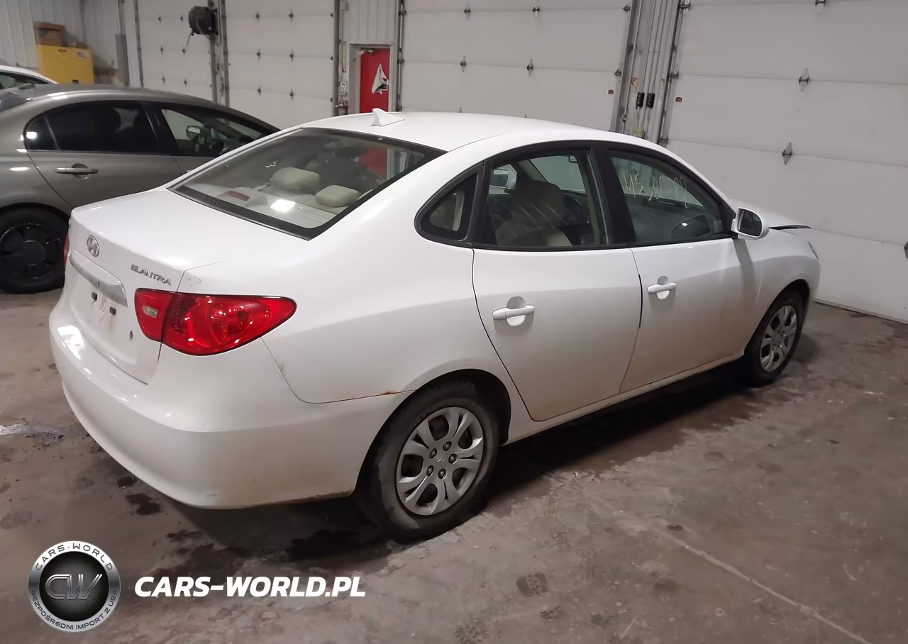 2010 Hyundai Elantra Gls VIN:KMHDU4AD6AU924995 - 4