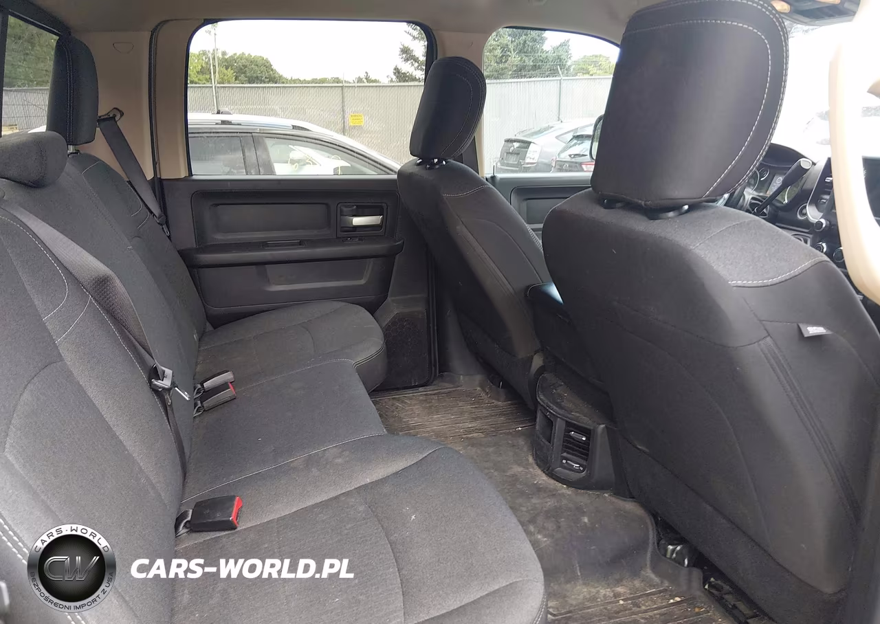 2019 Ram 2500 Tradesman 4X4 6'4 Box VIN:3C6UR5CL4KG579462 - 8