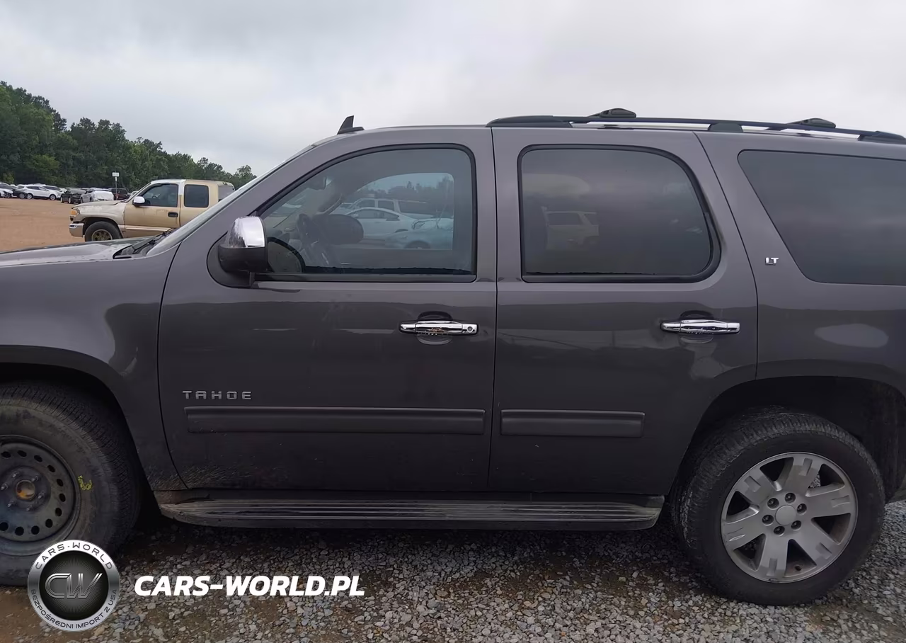 2011 Chevrolet Tahoe Lt VIN:1GNSCBE09BR195493 - 14