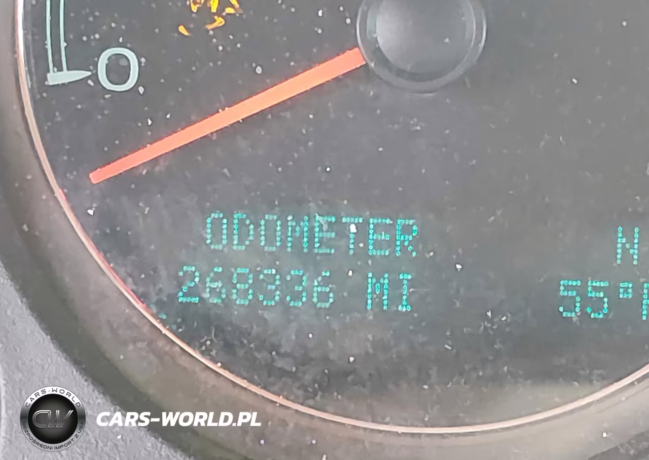 2011 Chevrolet Tahoe Lt VIN:1GNSCBE09BR195493 - 15