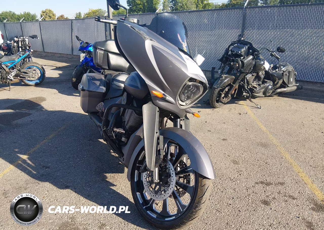 2016 Victory Motorcycles Magnum X-1 – zdjęcie 1 z 13