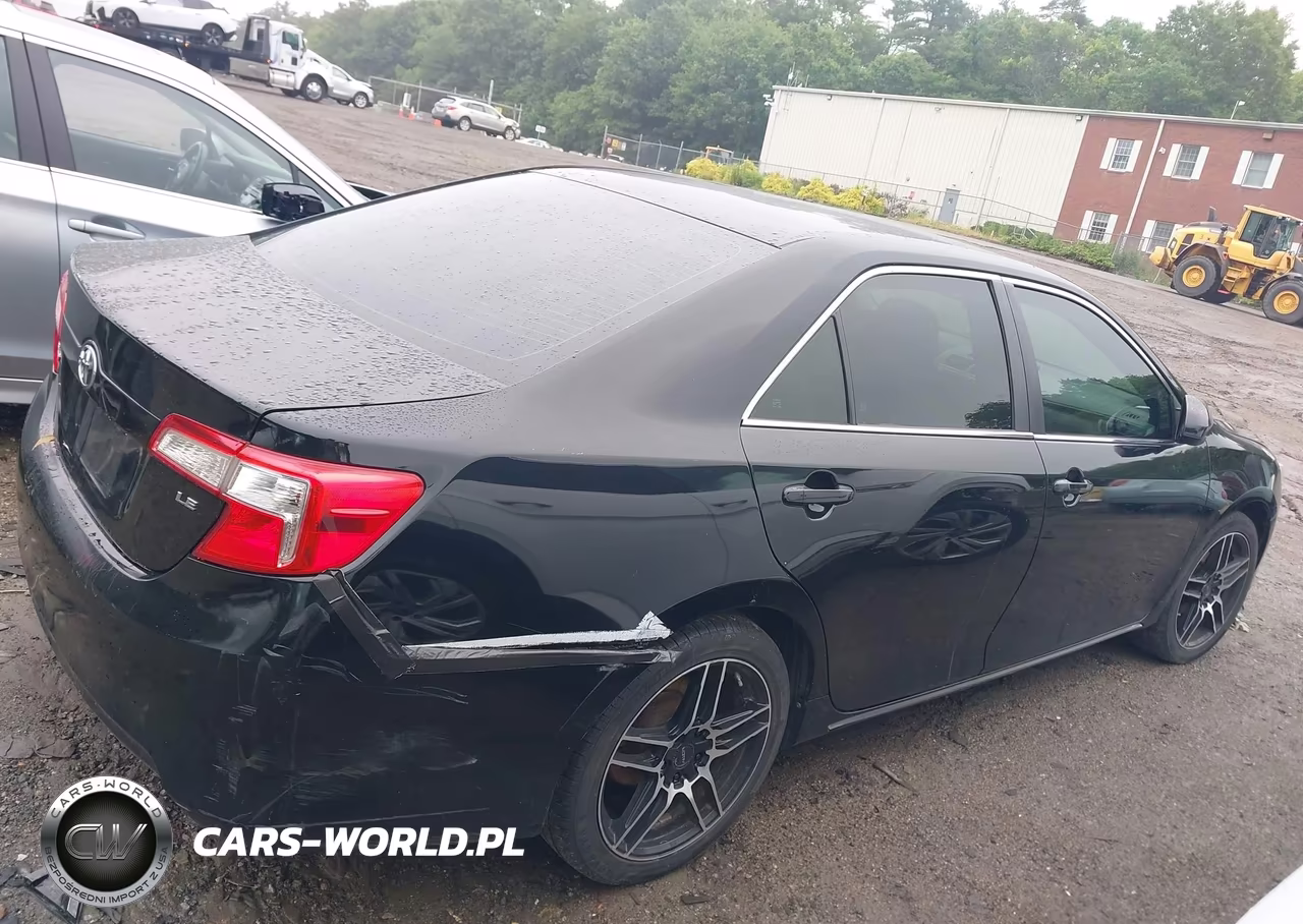 2014 Toyota Camry Le VIN:4T4BF1FK5ER402846 - 13