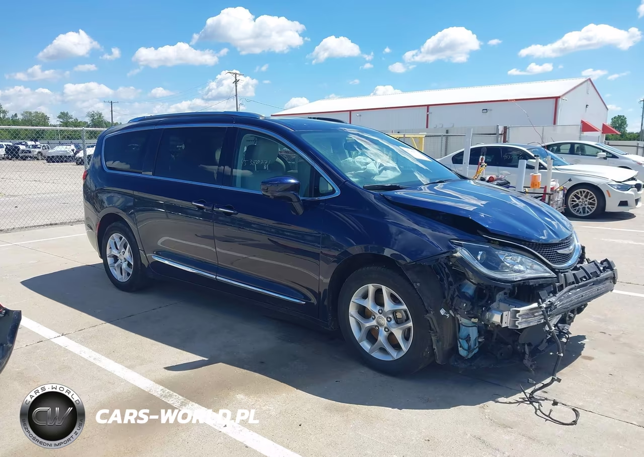 2020 Chrysler Pacifica Touring L Plus