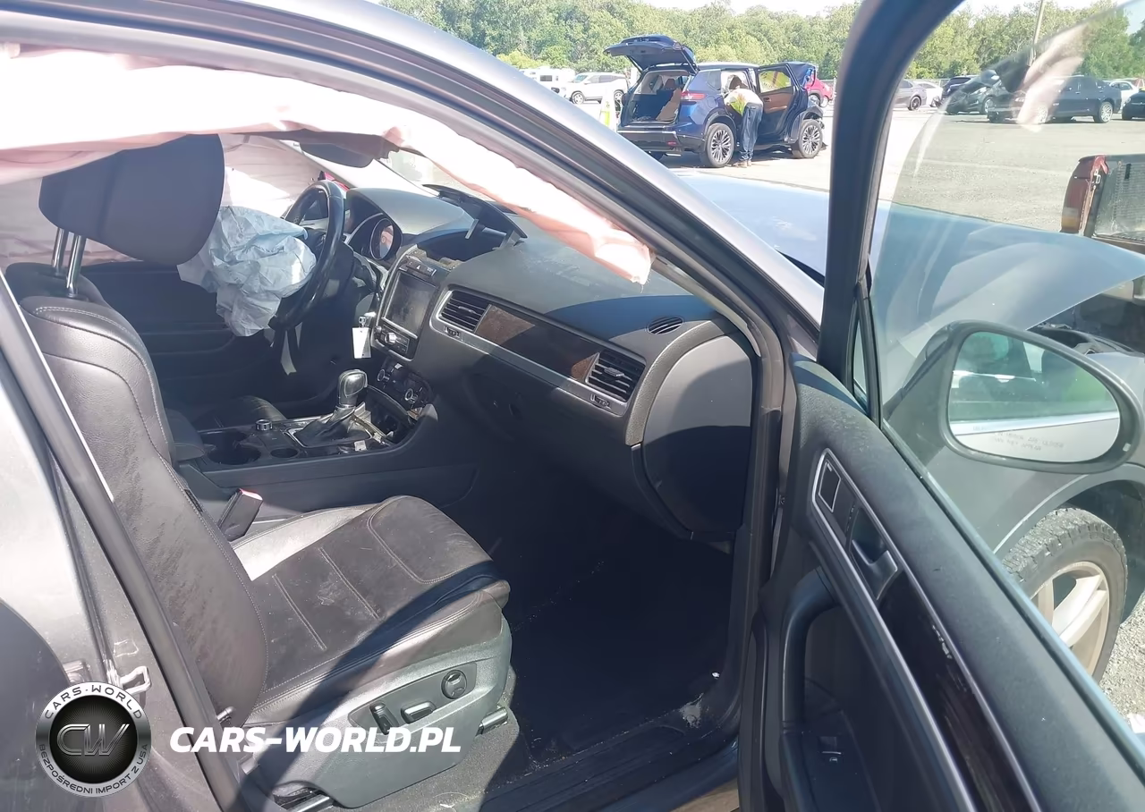 2013 Volkswagen Touareg Tdi Executive VIN:WVGEP9BP4DD012209 - 5
