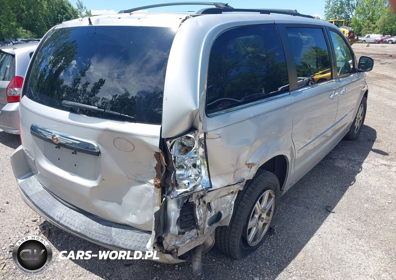 2008 Chrysler Town & Country Touring VIN:2A8HR54P78R842793 - 6