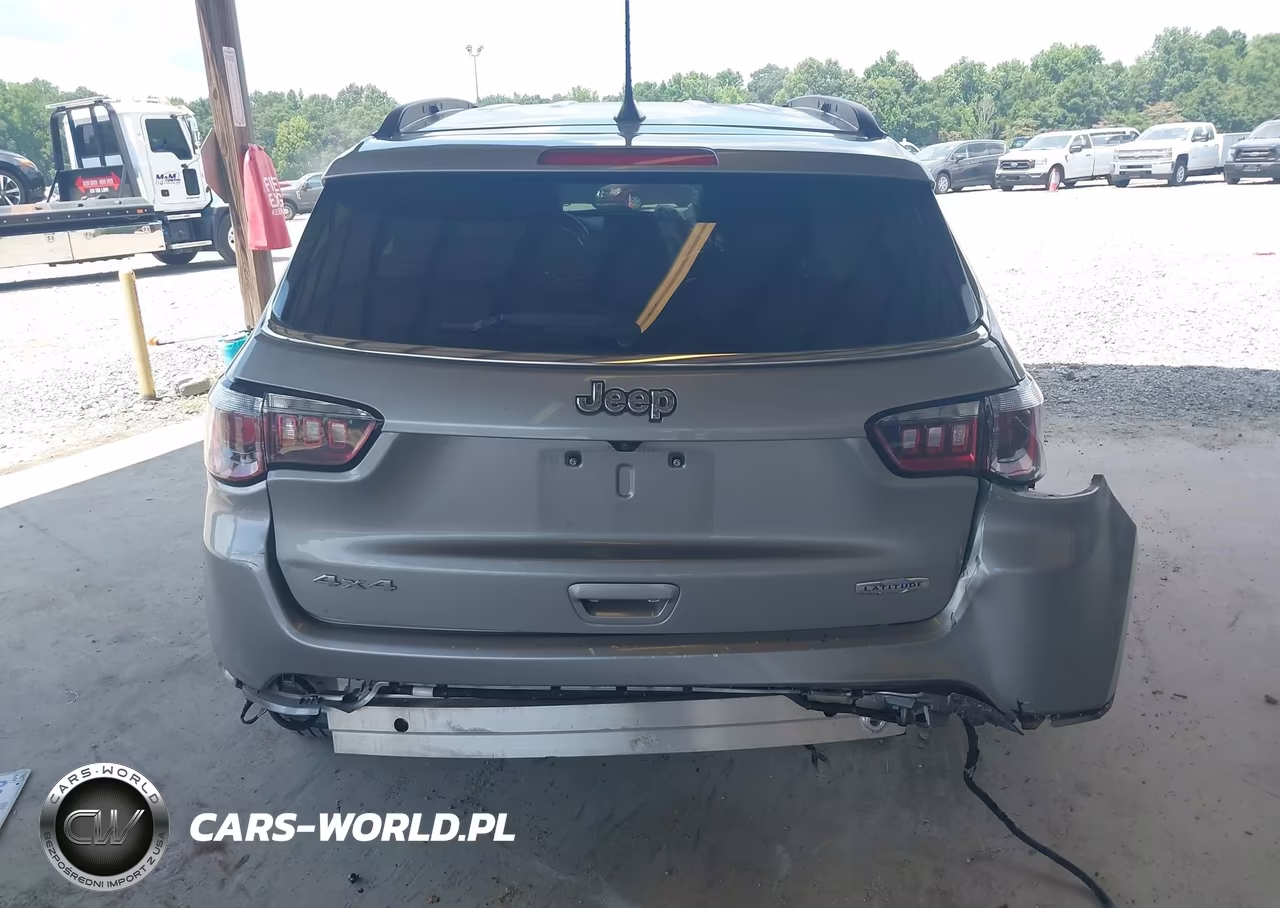 2023 Jeep Compass Latitude 4X4 VIN:3C4NJDBN0PT533241 - 17
