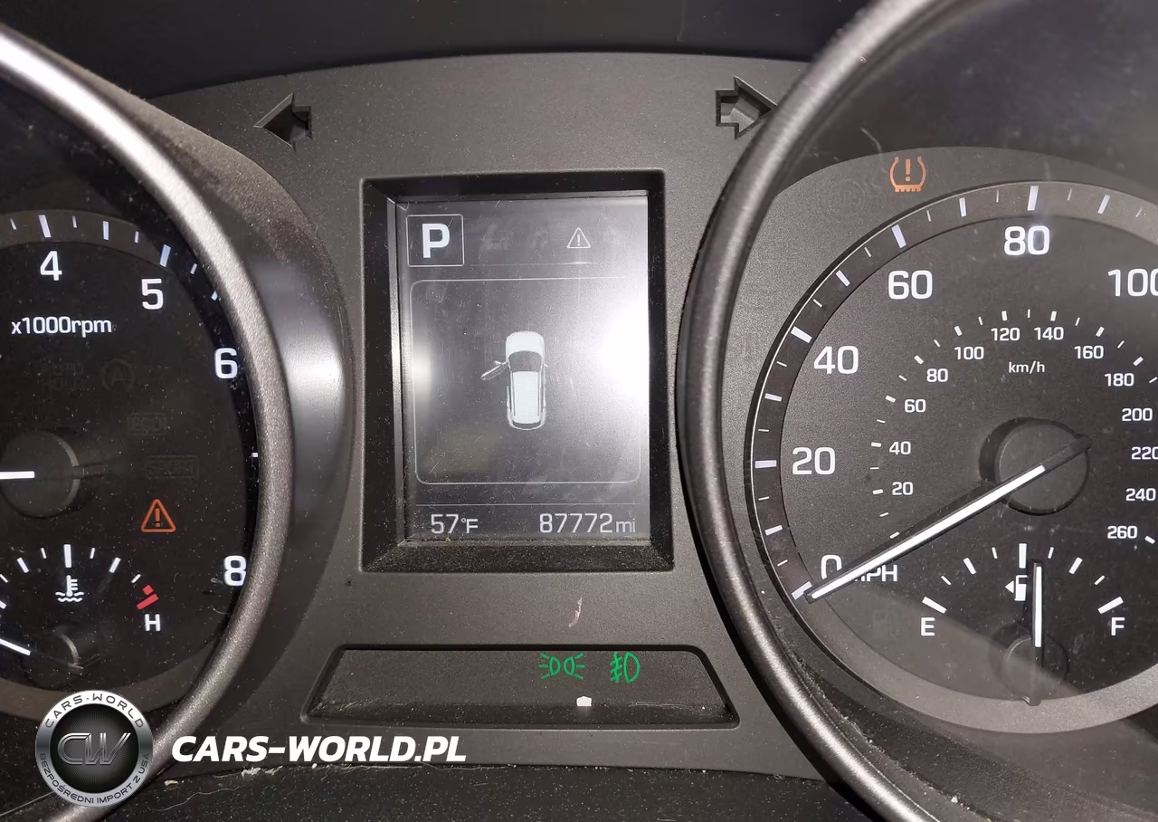 2018 Hyundai Santa Fe Sport 2.4L VIN:5XYZU3LB2JG524904 - 15