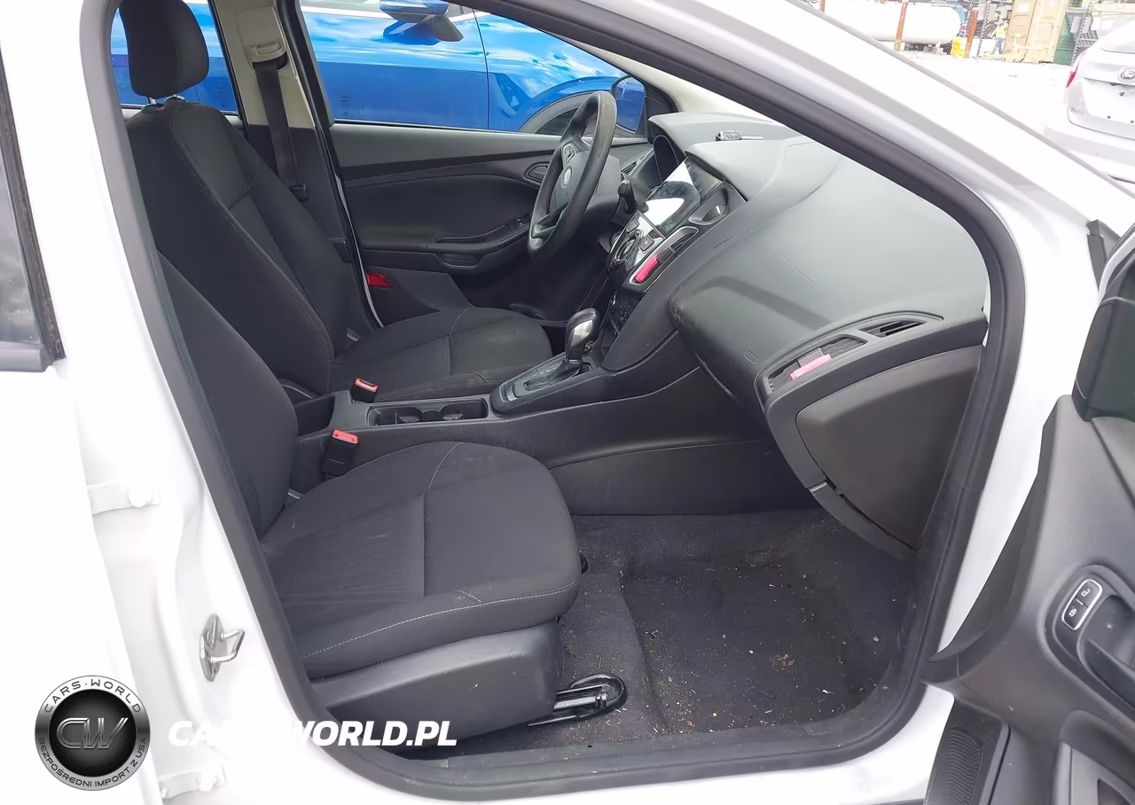 2016 Ford Focus S VIN:1FADP3E26GL248714 - 5