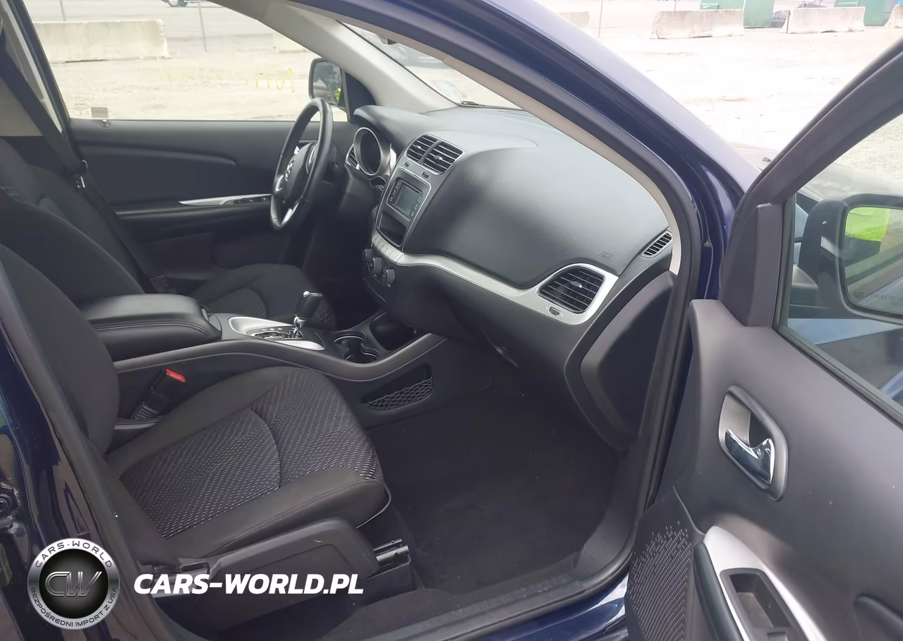 2019 Dodge Journey Se VIN:3C4PDCBB2KT747107 - 5