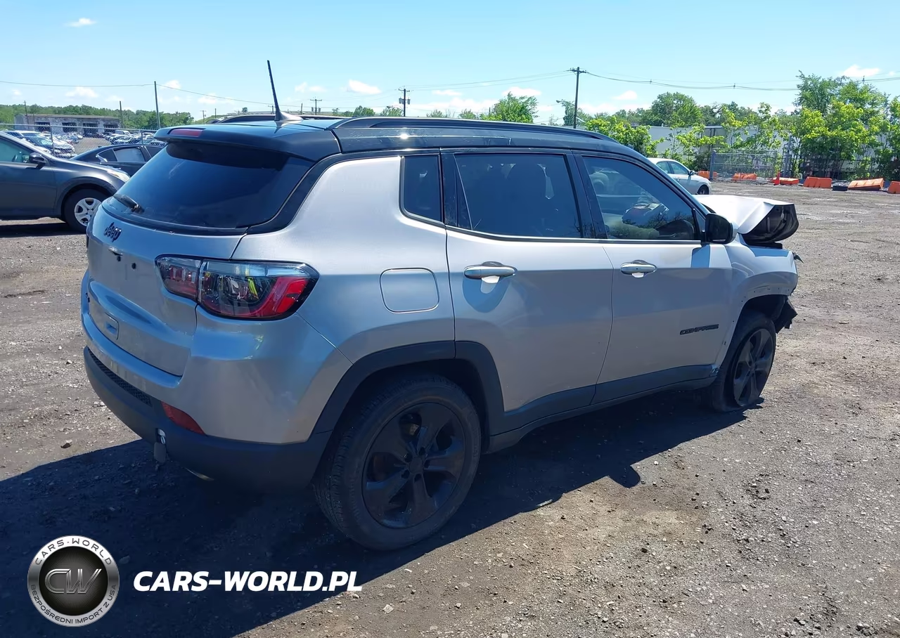 2020 Jeep Compass Altitude 4X4 VIN:3C4NJDBB9LT139611 - 4