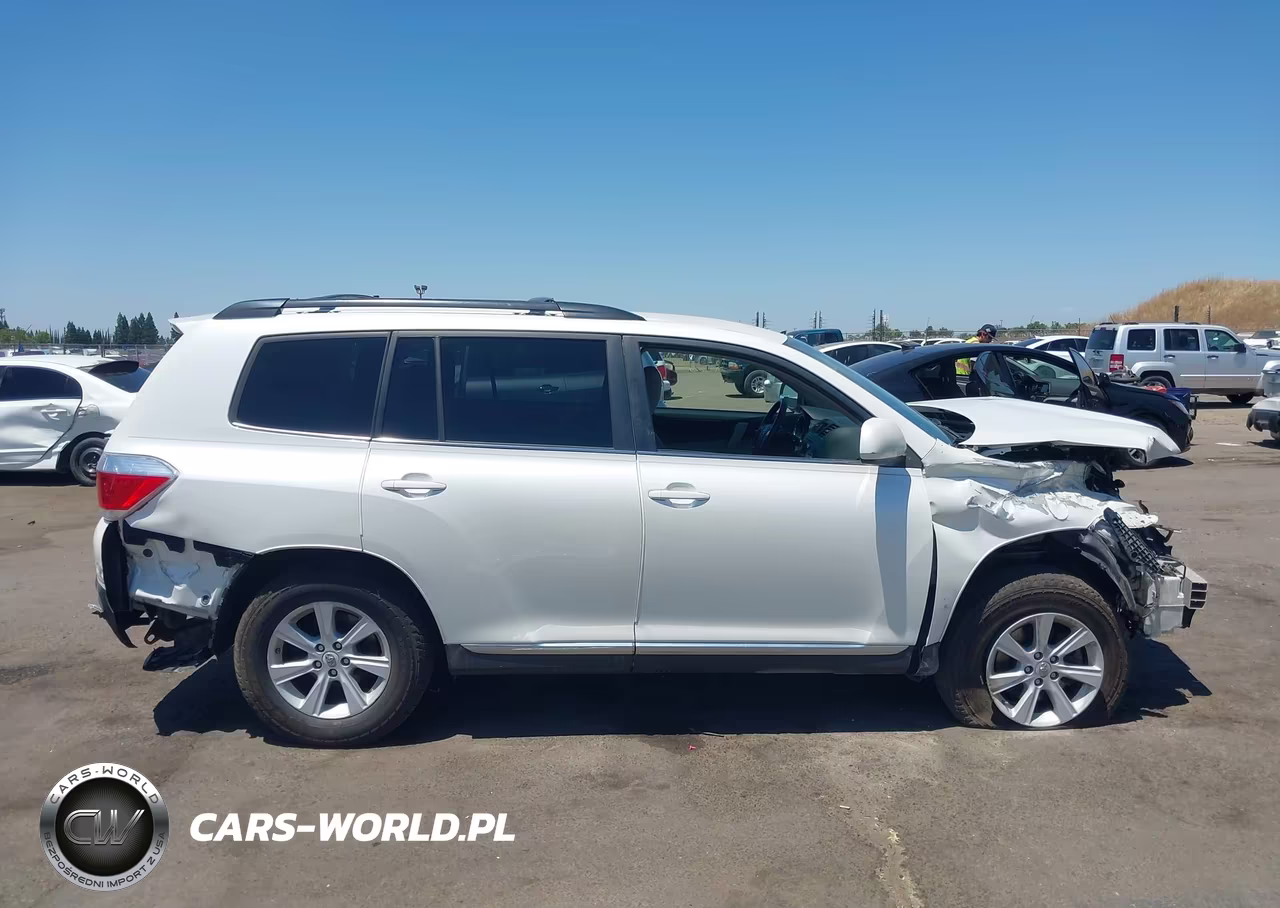 2012 Toyota Highlander Base V6 VIN:5TDBK3EH2CS143455 - 13